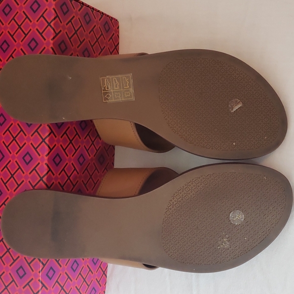 Tory Burch Weston Full Logo Thong Sandal *With Storage Bag* - Picture 3 of 9